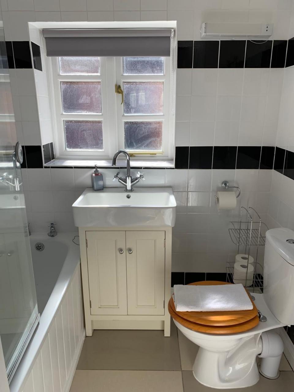 Ashbrook Lewis - Two Bedroom, Two Bathroom Cottage Nr Harwell Oxford Didcot Exteriör bild